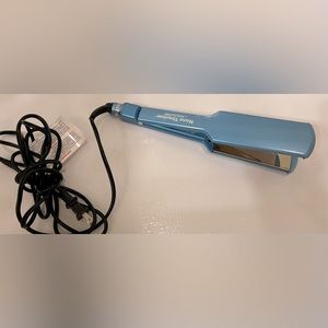Babybliss Pro Nano Titanium Straightening Flat Iron 2 inch